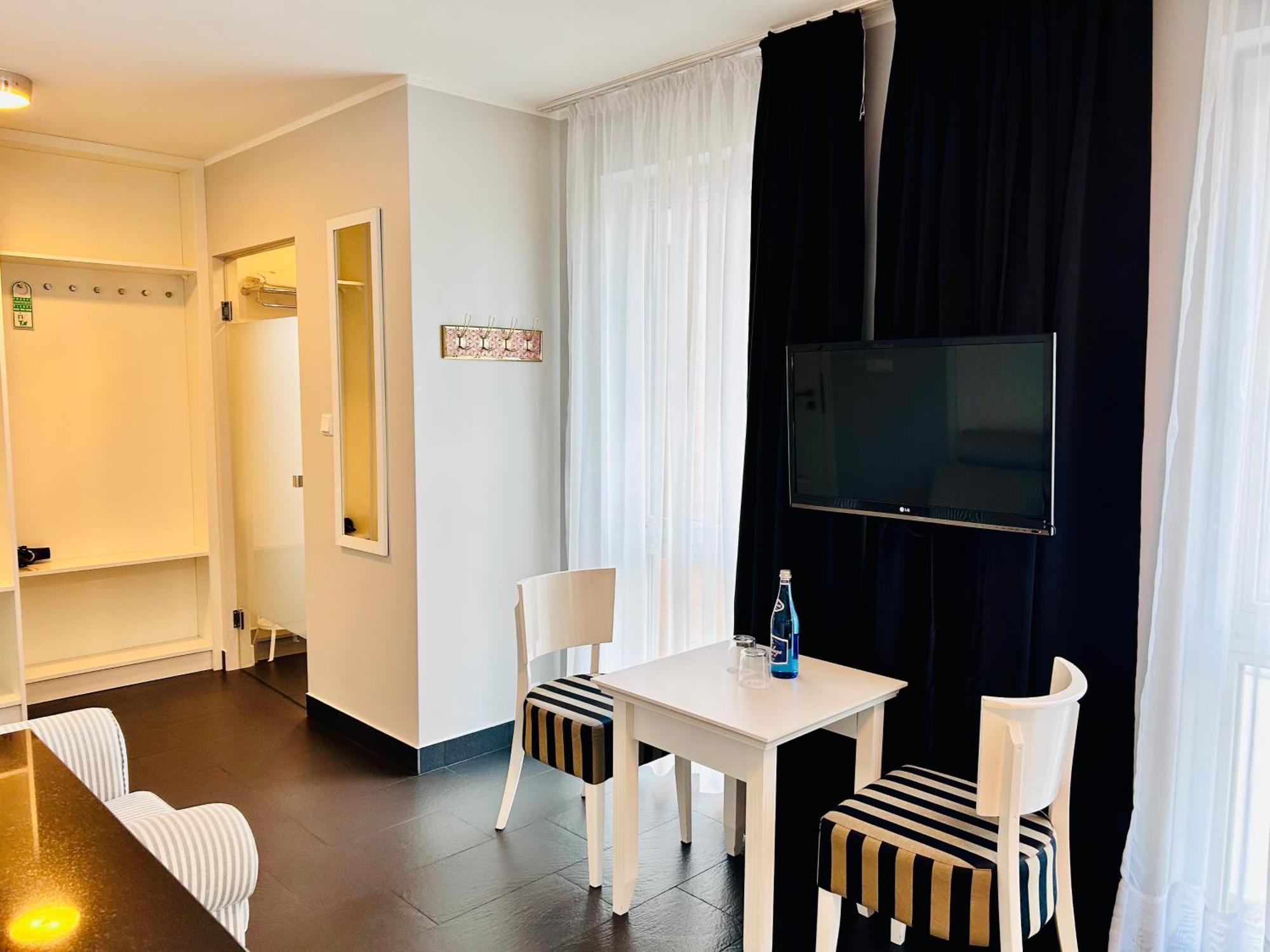 מידז'יוודז'י Hotel Amber Suite & Spa - Enklawa Dla Doroslych (Adults Only) מראה חיצוני תמונה